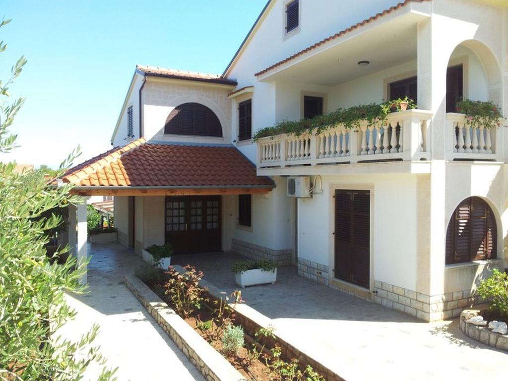 Apartments Franjo Mali Losinj Exterior photo